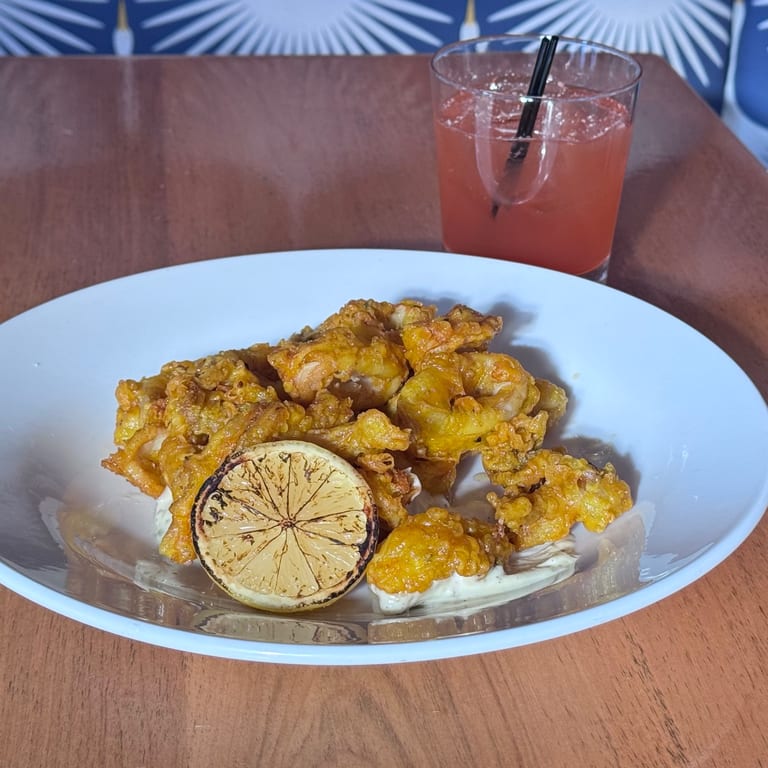 Elevated Eats, Effortless Vibes
